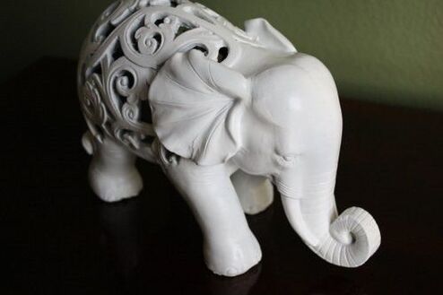 Figur eines Elefanten als Glücksamulett